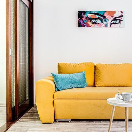 Ari Blue Apartment Ared In Kaufland Complex Arad Bagian luar foto