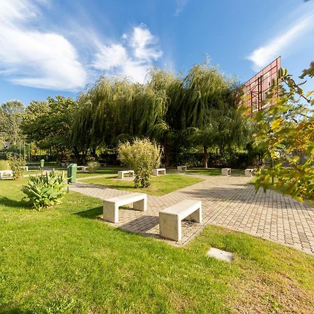 Ari Blue Apartment Ared In Kaufland Complex Arad Bagian luar foto