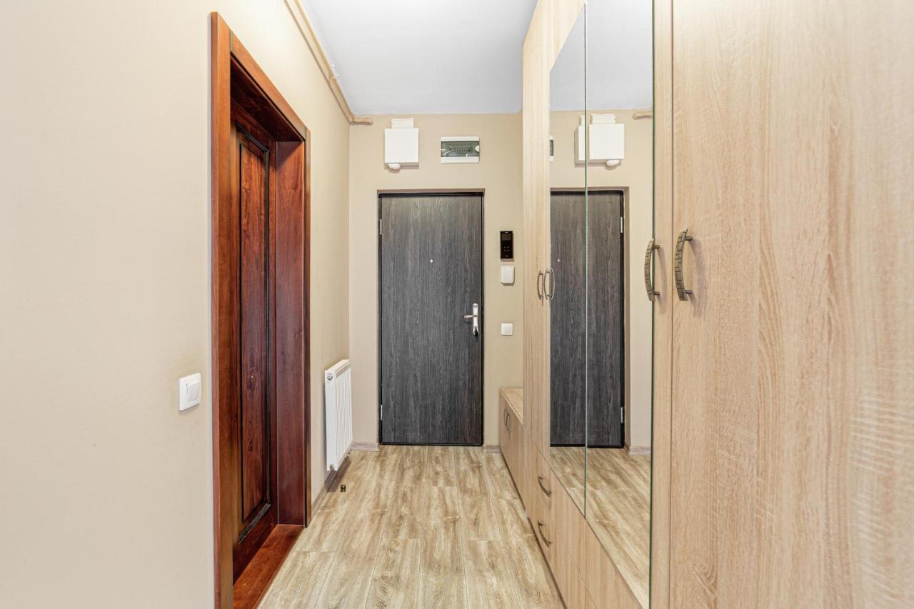 Ari Blue Apartment Ared In Kaufland Complex Arad Bagian luar foto