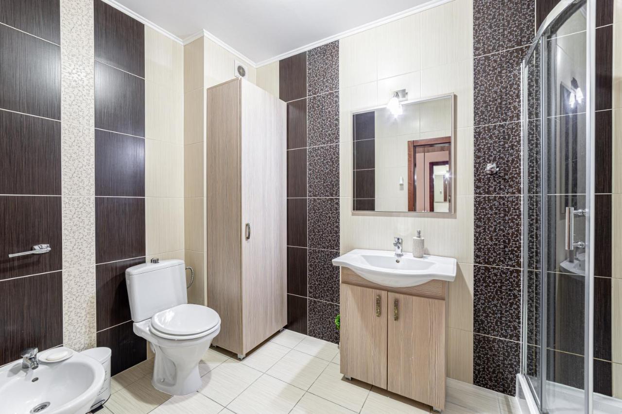 Ari Blue Apartment Ared In Kaufland Complex Arad Bagian luar foto