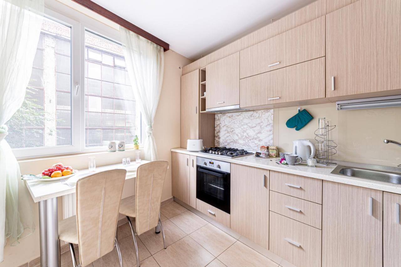 Ari Blue Apartment Ared In Kaufland Complex Arad Bagian luar foto